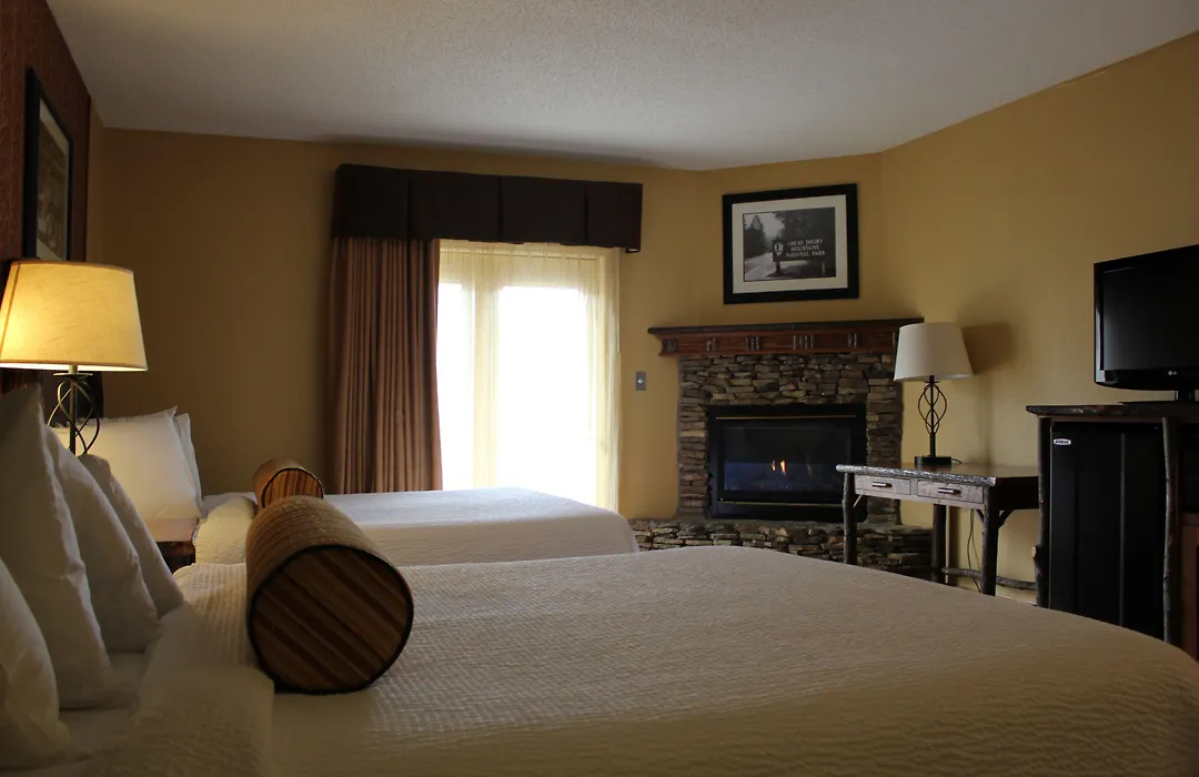 Old Creek Lodge-1